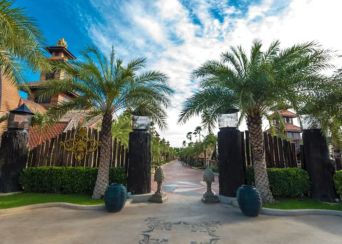 리조트 아마타 란타 5*
